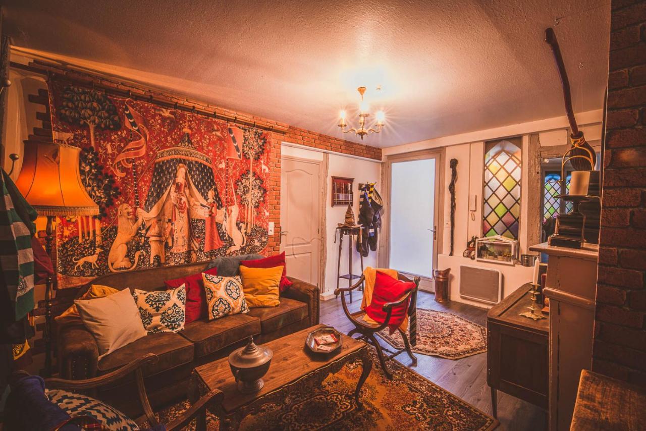 Repaire Du Sorcier Un Apartement Magique Troyes Zewnętrze zdjęcie